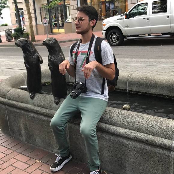 Meet your Posher, Jordan - Picture 1 of 1